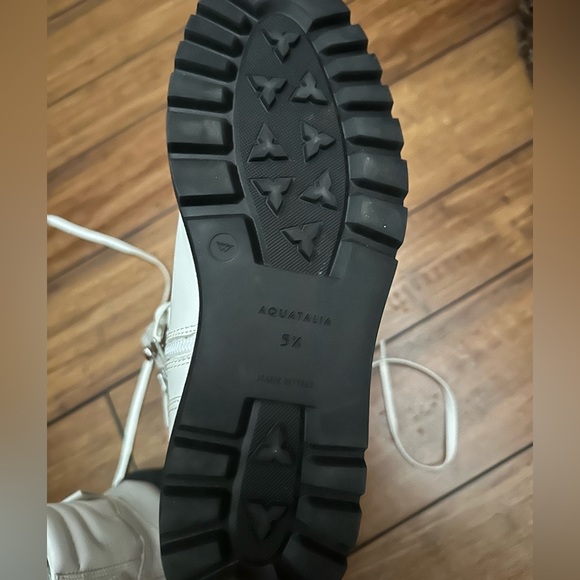 Aquatalia
LEATHER ANKLE BOOTS - Picture 4 of 4